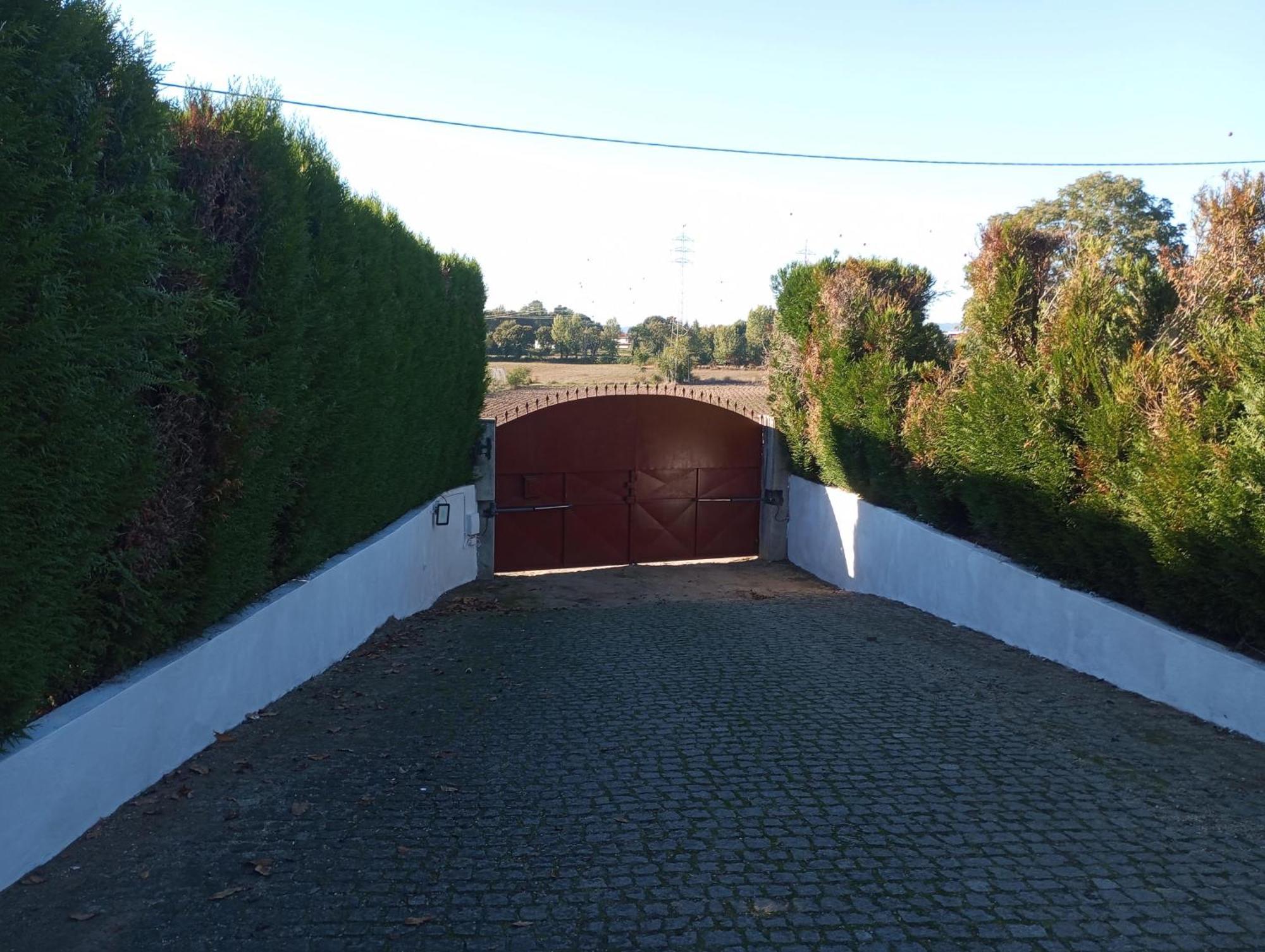 Quinta Da Maínha Solar Local Com Piscina Privada Em Casa de Férias Braga